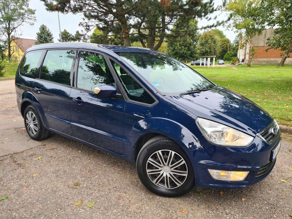 Ford Galaxy 2011 — photo 5