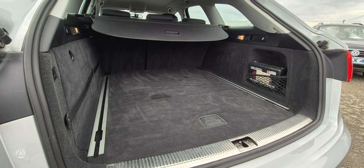 Audi A6 2012 — photo 11