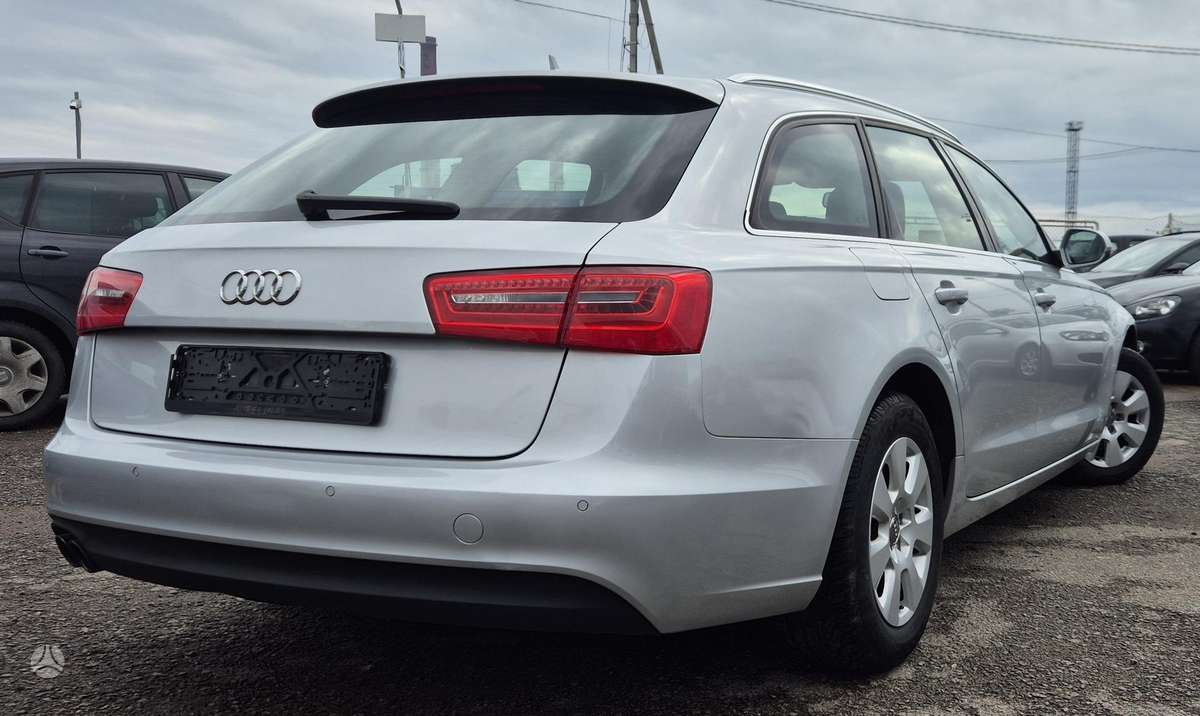 Audi A6 2012 — interior