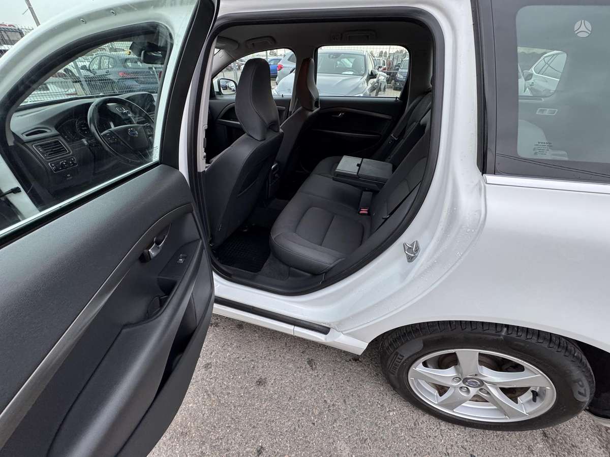 Volvo V70 2014 — photo 12