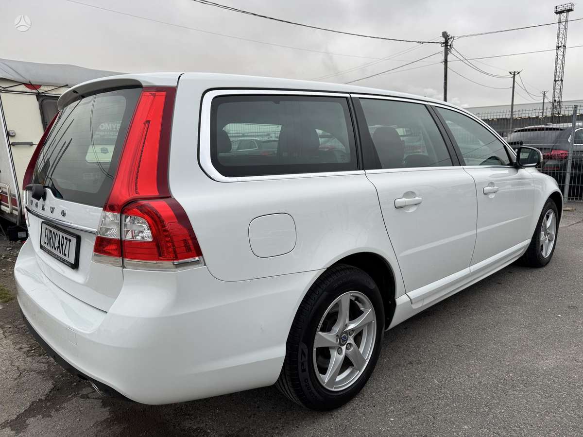 Volvo V70 2014 — engine 1969 cm³, 181 HP (133kW)