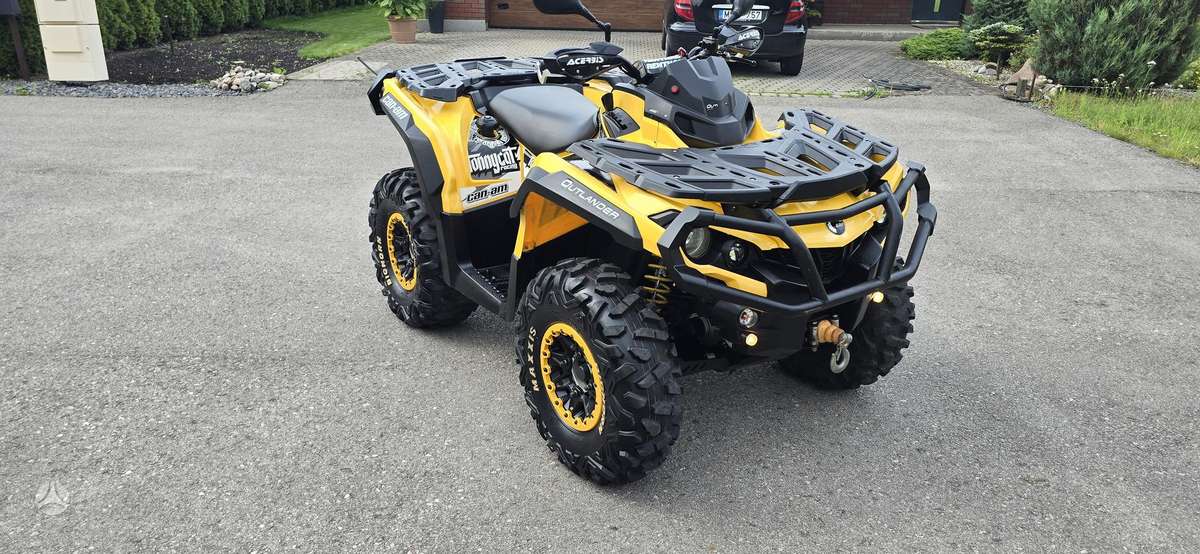 Can-Am Outlander 2013 — салон