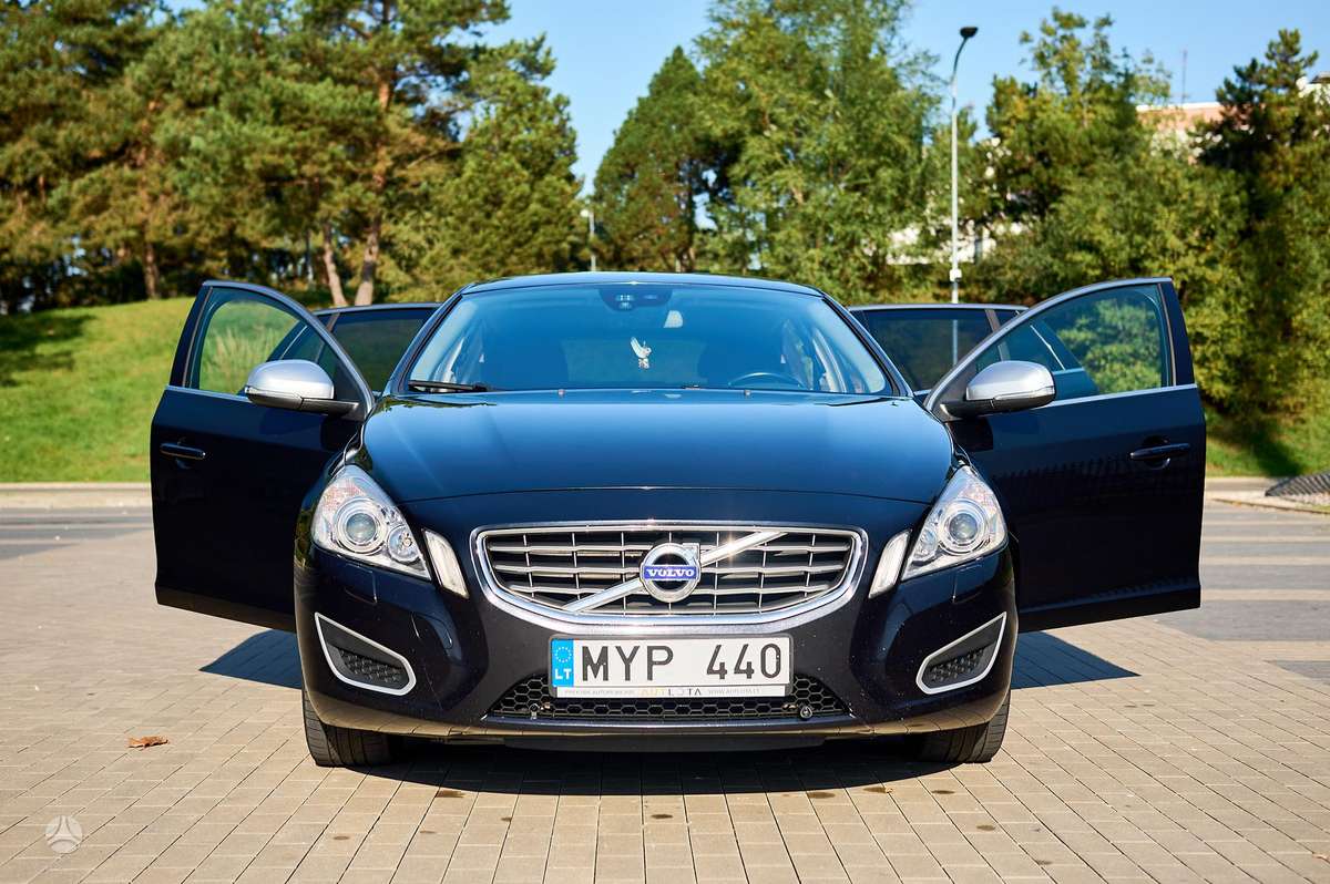 Volvo V60, 2012