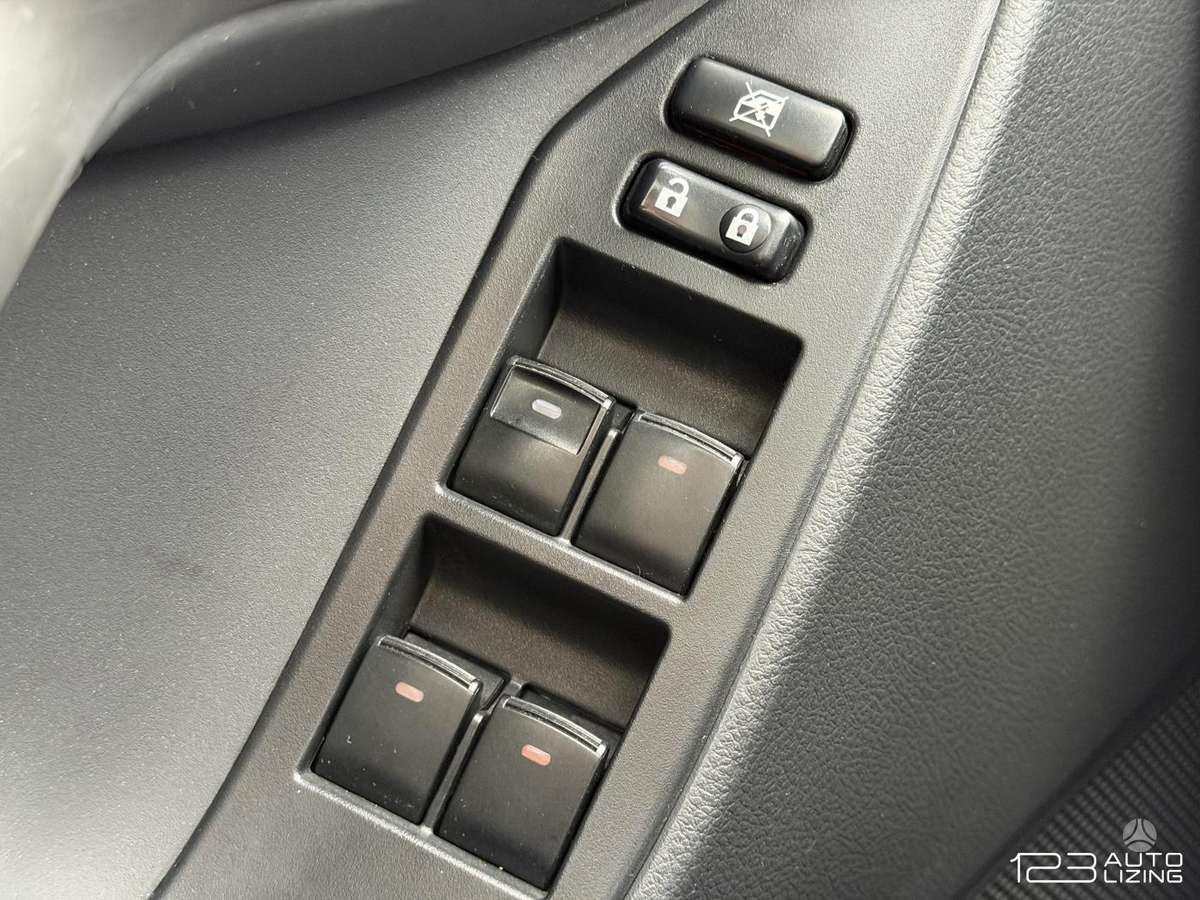 Toyota Verso 2010 — photo 19