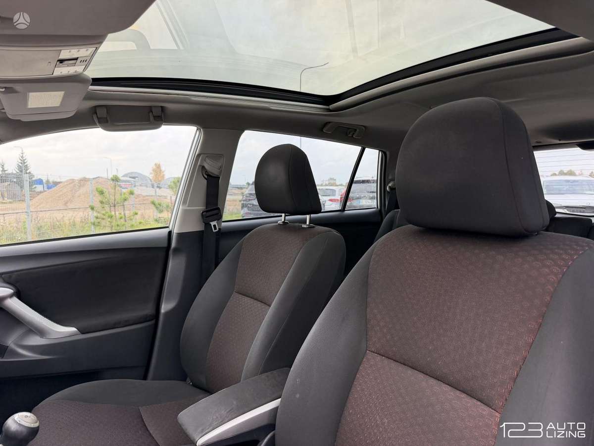 Toyota Verso 2010 — photo 20