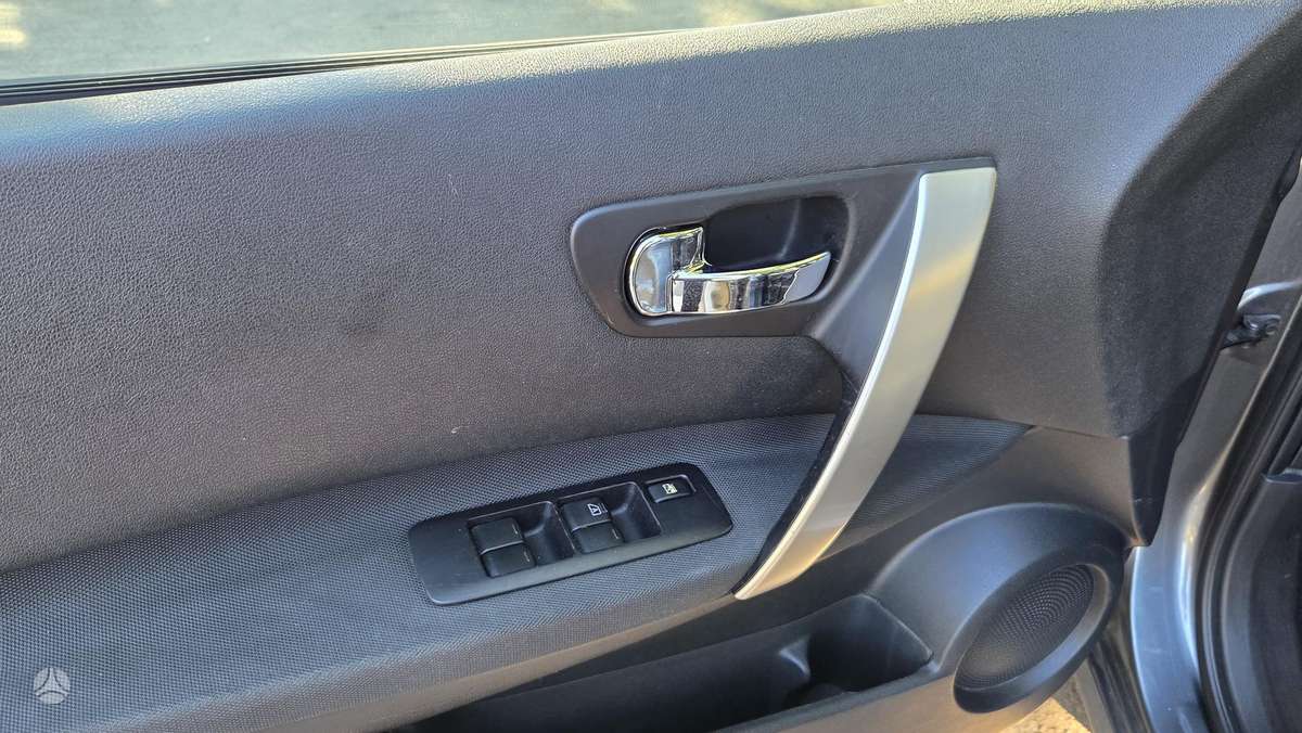 Nissan Qashqai 2012 — photo 17