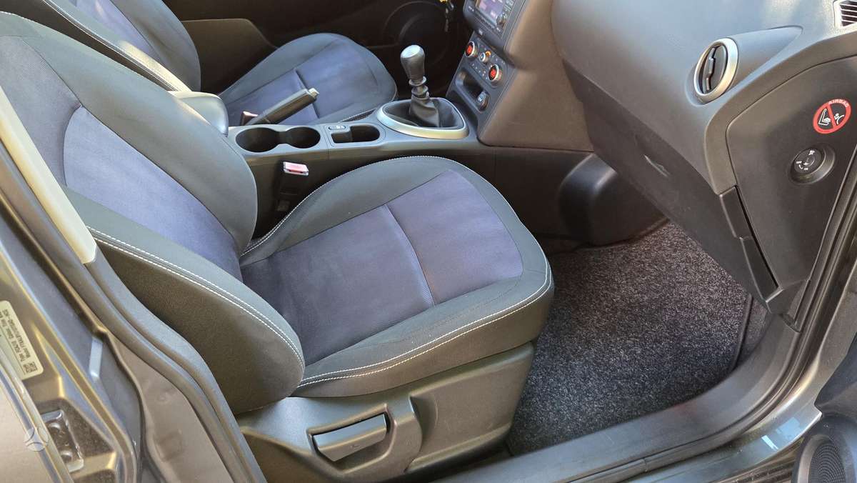 Nissan Qashqai 2012 — photo 21