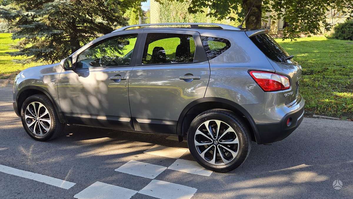 Nissan Qashqai 2012 — photo 25