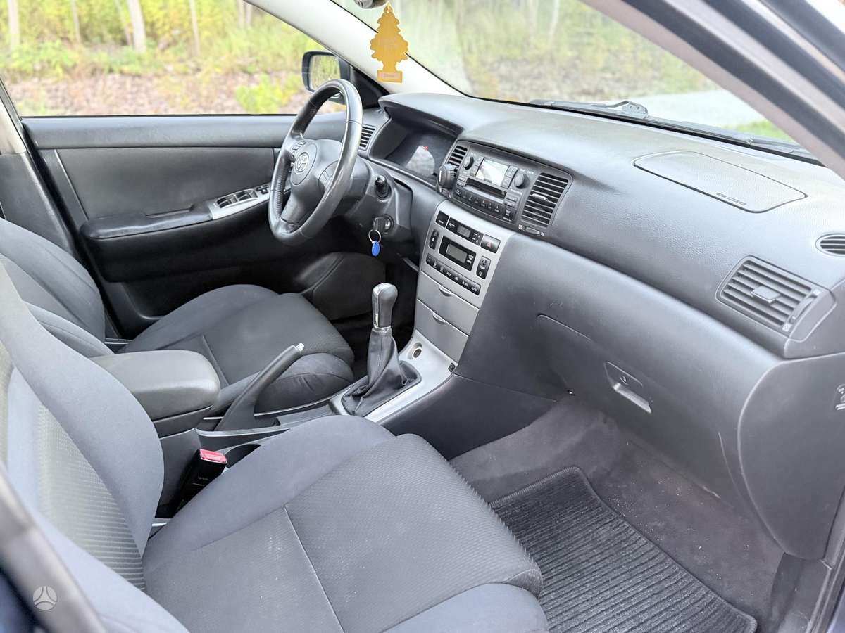 Toyota Corolla 2005 — photo 7