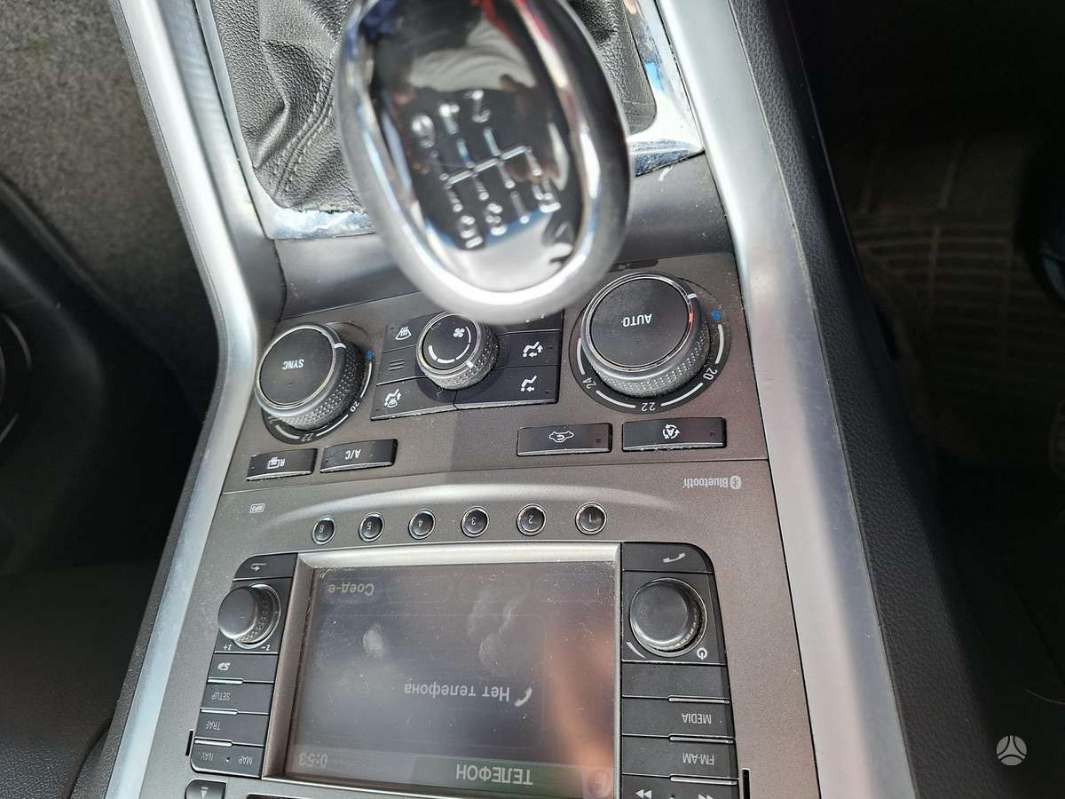 Opel Antara 2015 — photo 11