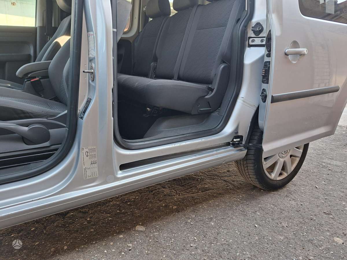 Volkswagen Caddy 2010 — photo 11