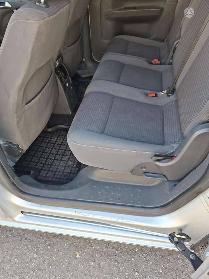 Volkswagen Caddy 2010 — photo 21