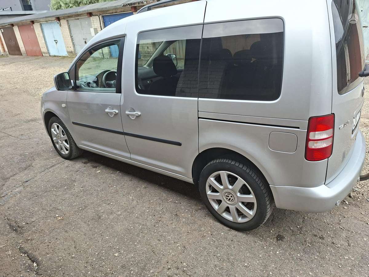 Volkswagen Caddy 2010 — photo 25