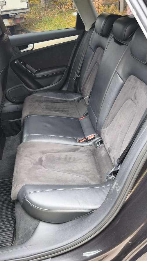 Audi A4 2012 — photo 13