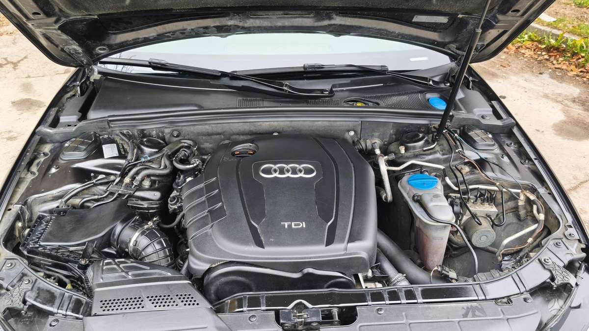 Audi A4 2012 — photo 20