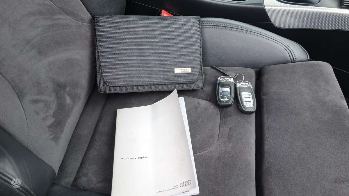 Audi A4 2012 — photo 22