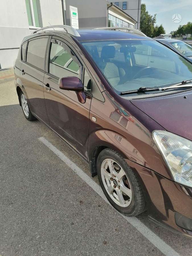 Toyota Corolla 2009 — салон