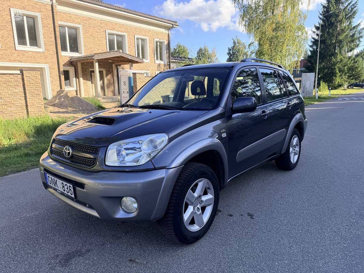 Toyota RAV4 2004 — авто для ЗСУ з Європи