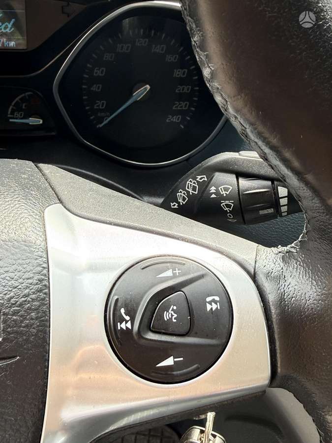 Ford C-MAX 2014 — photo 15