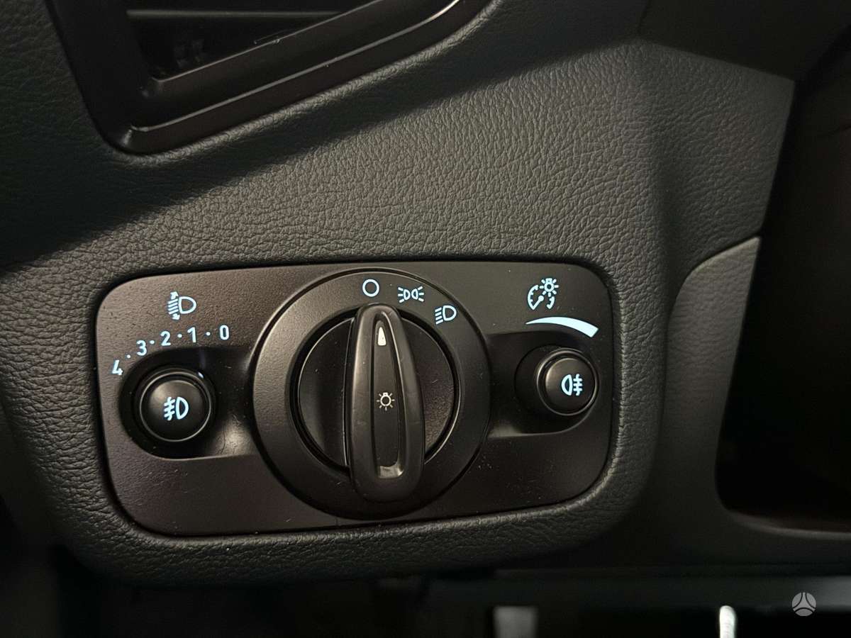 Ford C-MAX 2014 — photo 18