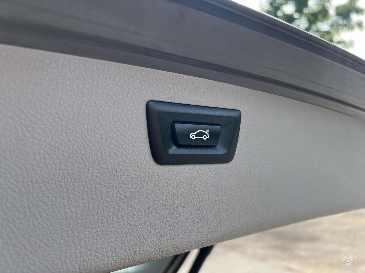 BMW 320 2013 — photo 11