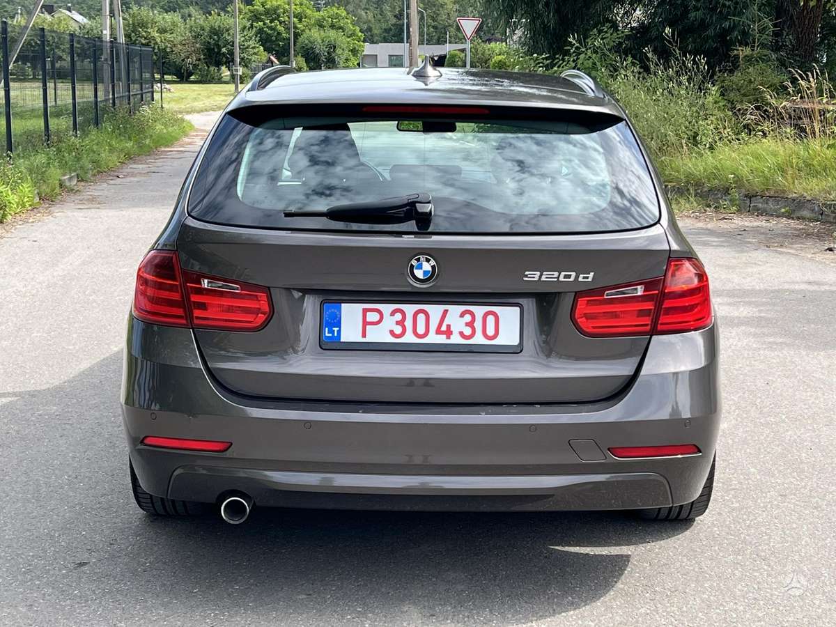 BMW 320 2013 — photo 5