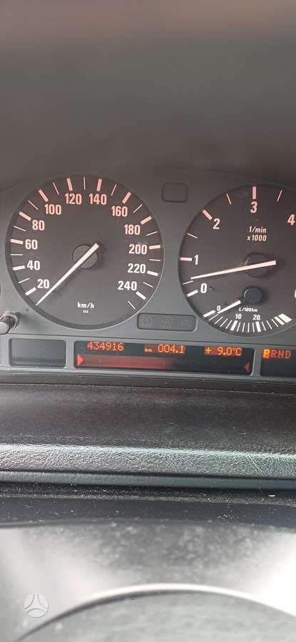 BMW X5 2004 — photo 12
