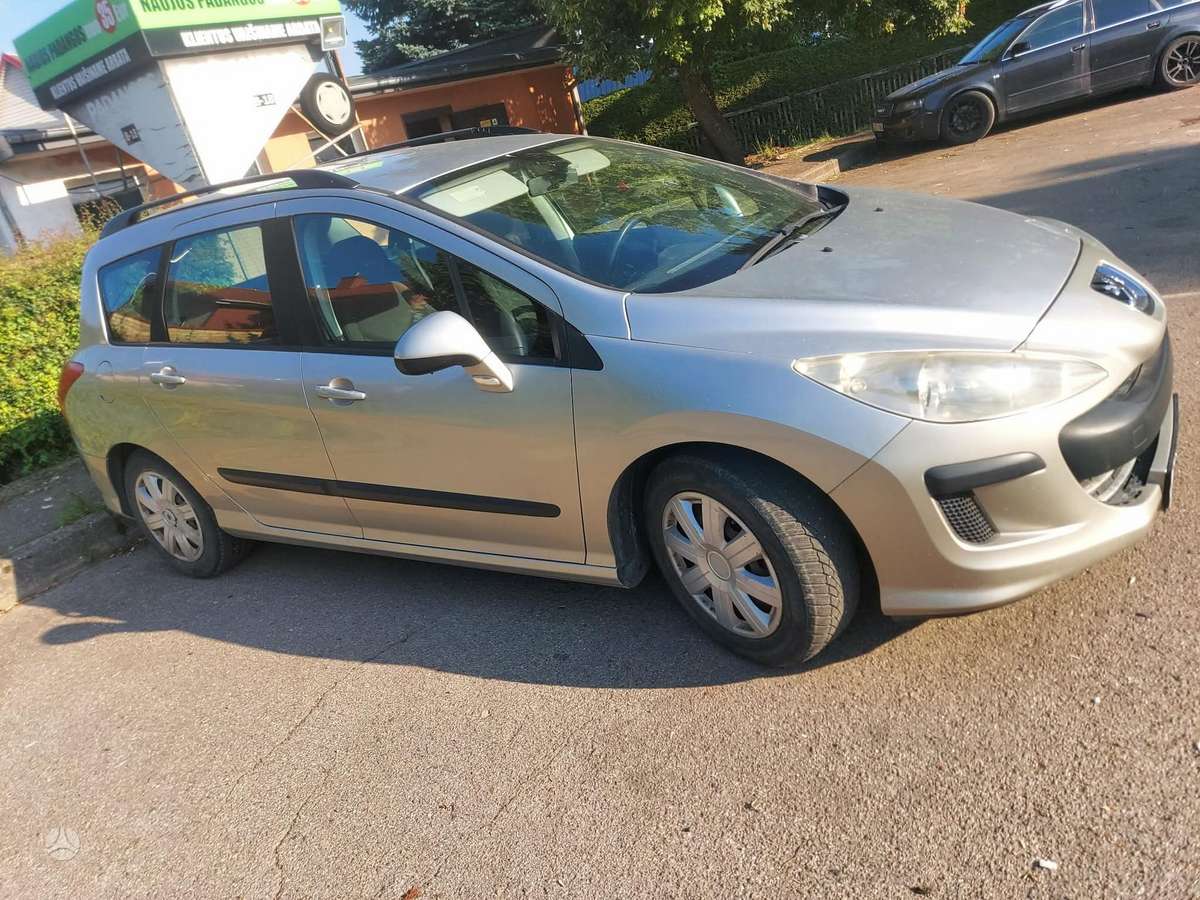 Peugeot 308 2009 — engine 1600 cm³, 109 HP (80kW)