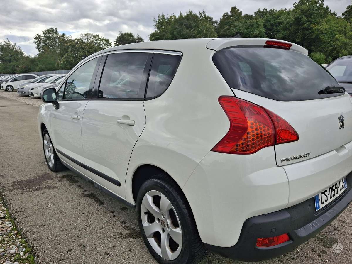 Peugeot 3008 2013 — engine 1600 cm³, 111 HP (82kW)