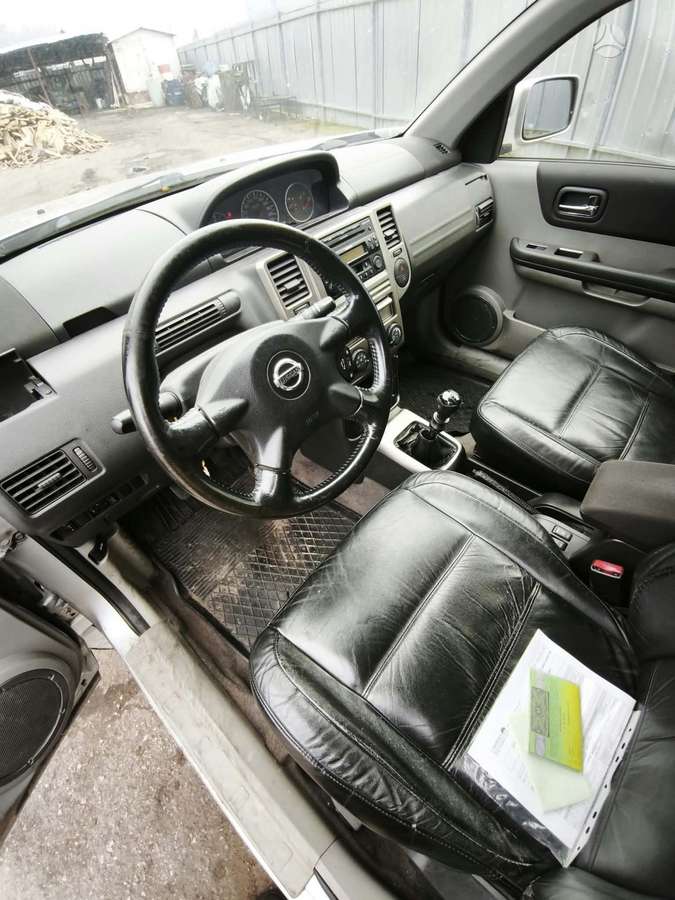 Nissan X-Trail 2004 — photo 5