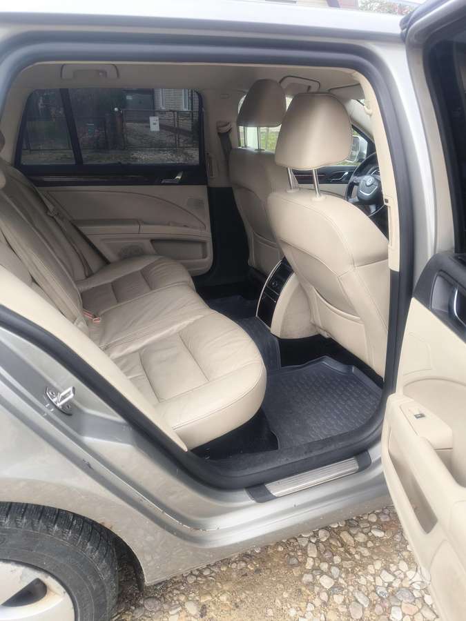 Skoda Superb 2010 — photo 11