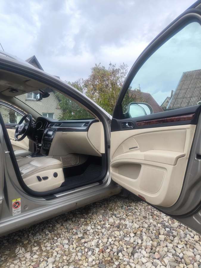 Skoda Superb 2010 — photo 23