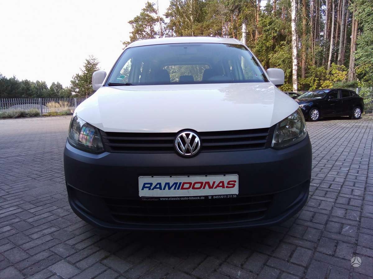 Volkswagen Caddy 2015 — rear view