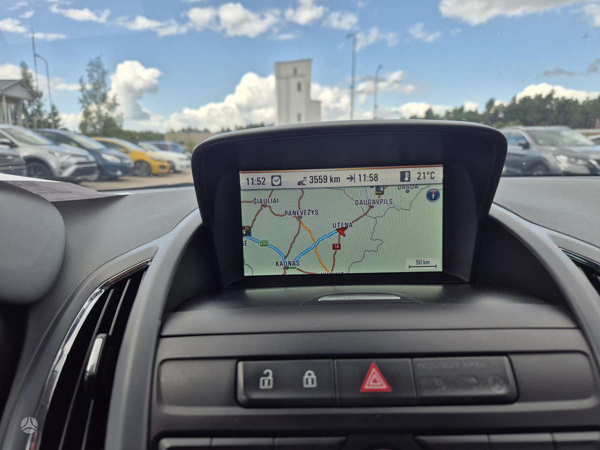Opel Zafira 2012 — photo 14