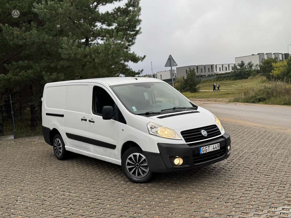 Fiat Scudo 2011 — rear view