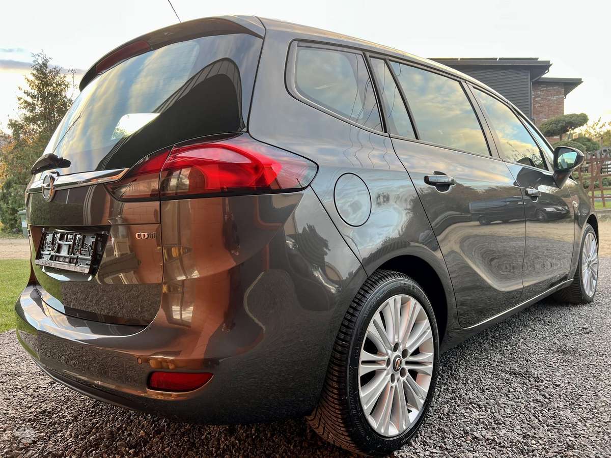 Opel Zafira 2012 — photo 7