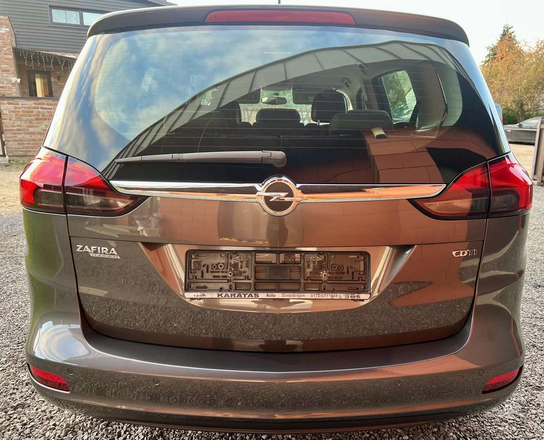 Opel Zafira 2012 — photo 9
