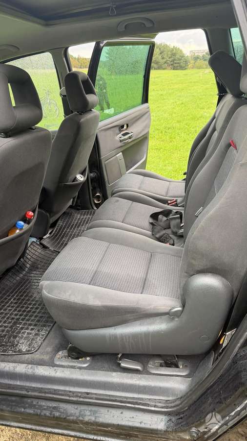 Volkswagen Sharan 2005 — photo 14