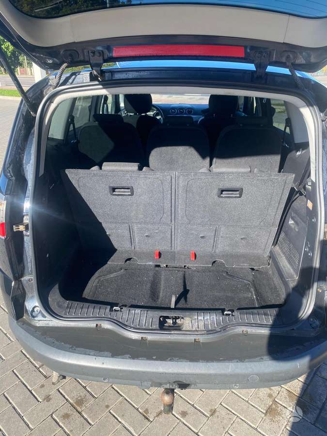 Ford C-MAX 2010 — photo 7