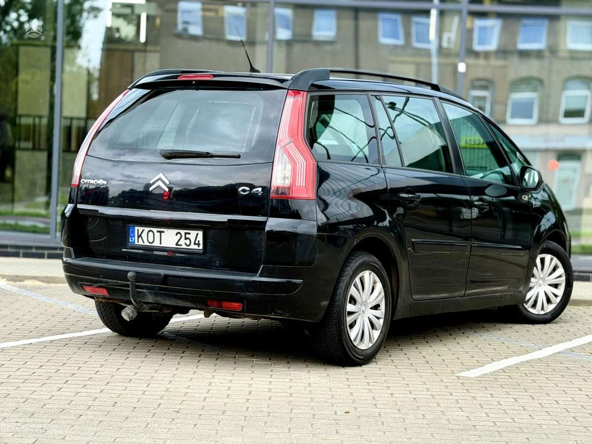 Citroen Grand 2008 — engine 1600 cm³, 109 HP (80kW)