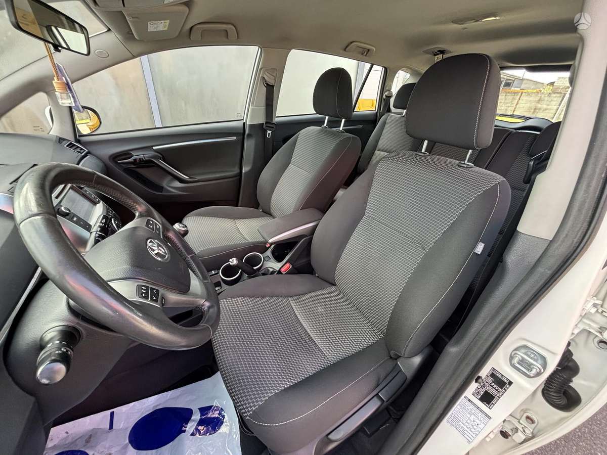Toyota Verso 2014 — photo 11
