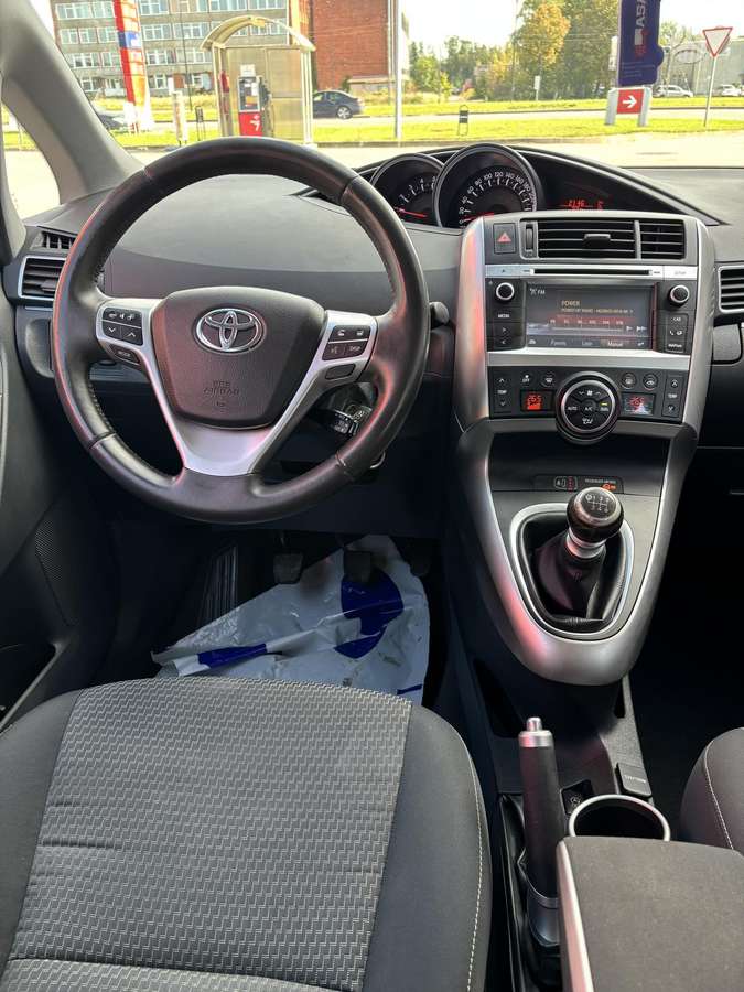 Toyota Verso 2014 — photo 13