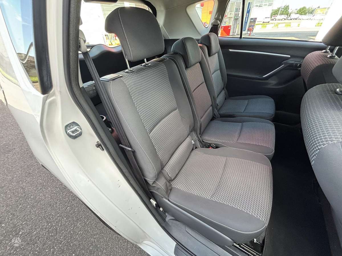 Toyota Verso 2014 — photo 16
