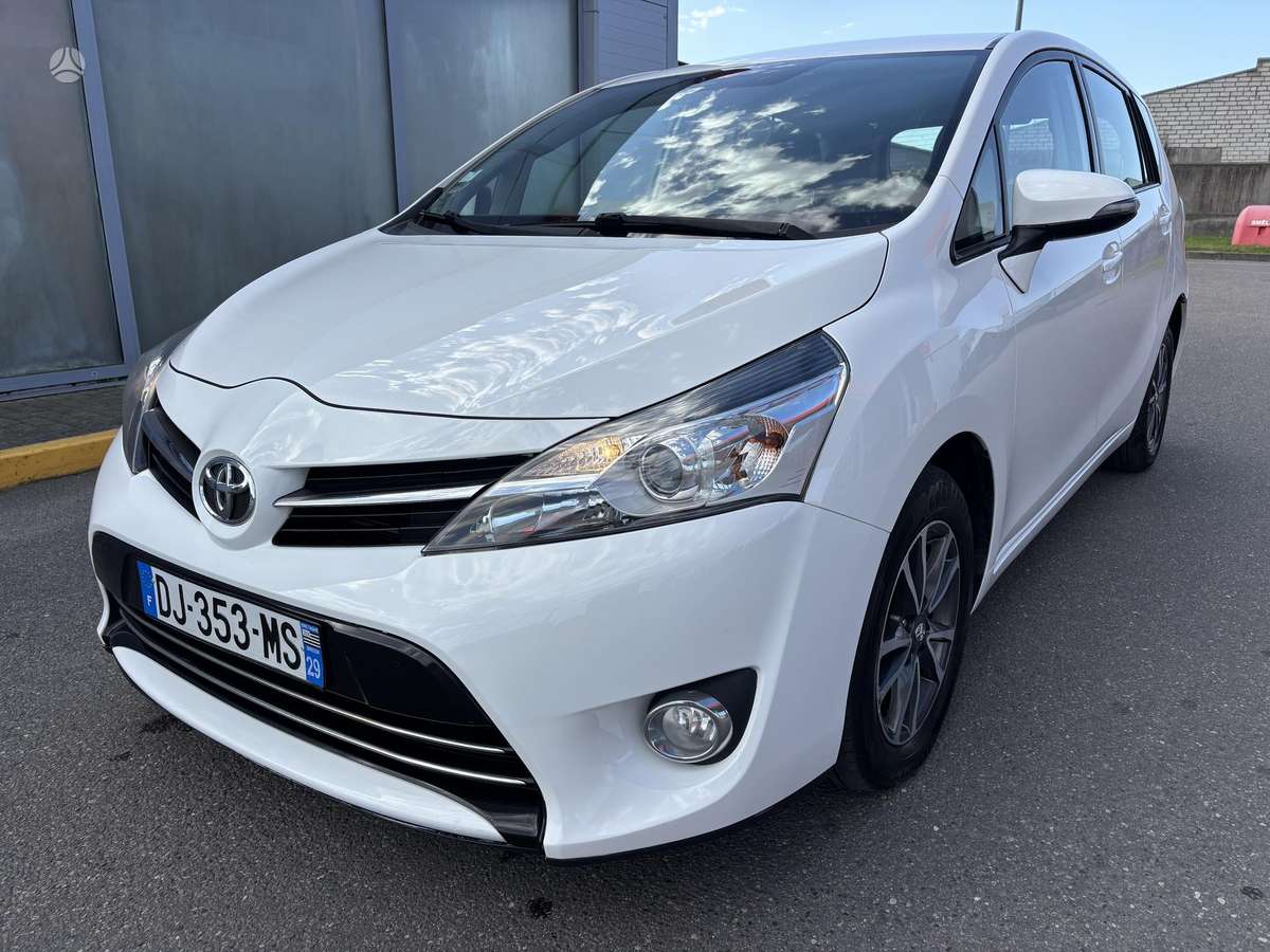 Toyota Verso 2014 — photo 23