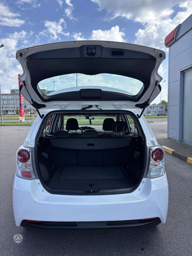 Toyota Verso 2014 — photo 26