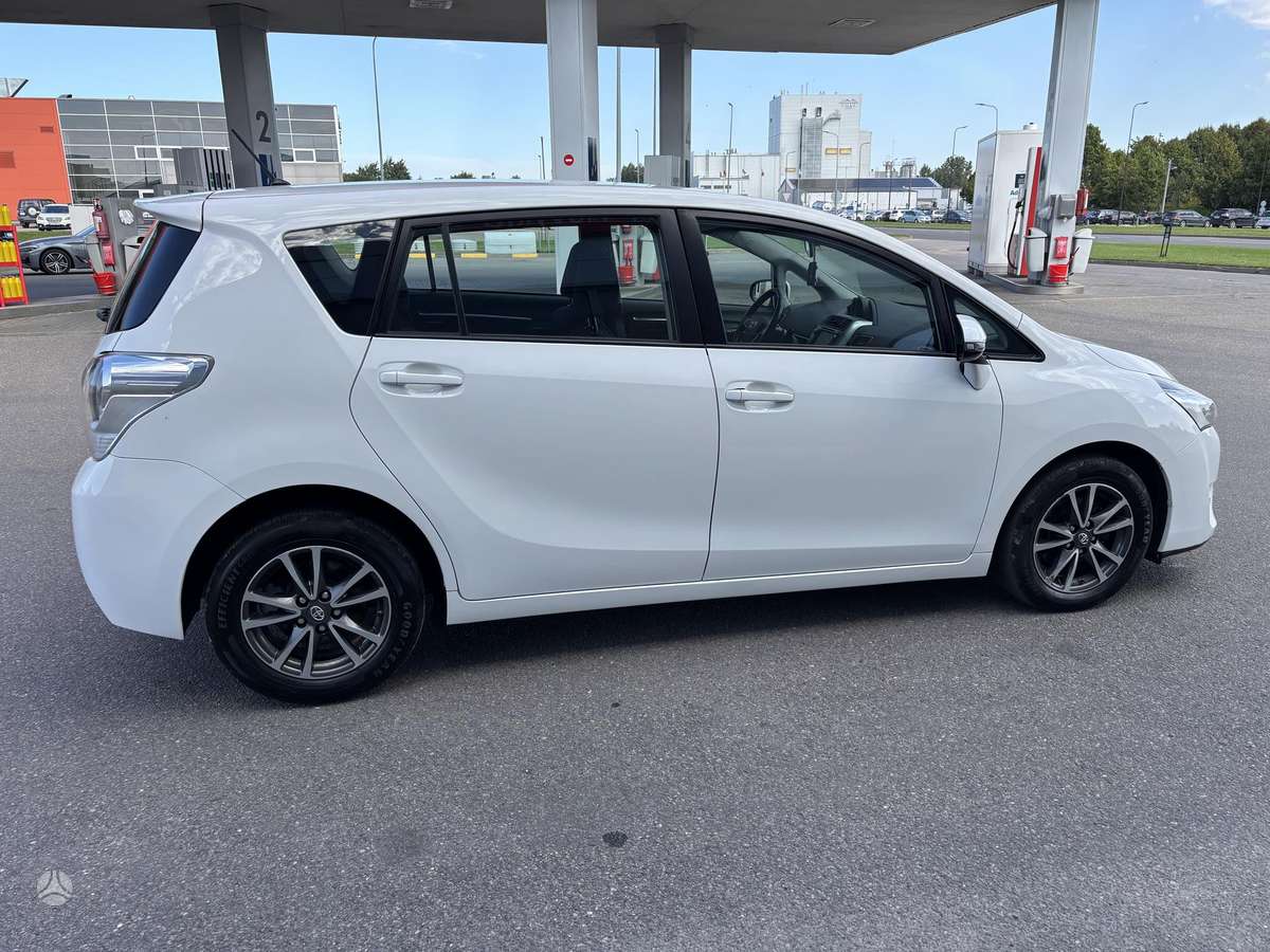 Toyota Verso 2014 — photo 6