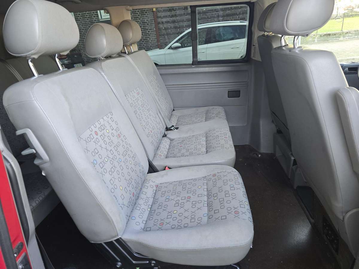 Volkswagen Transporter 2005 — photo 10