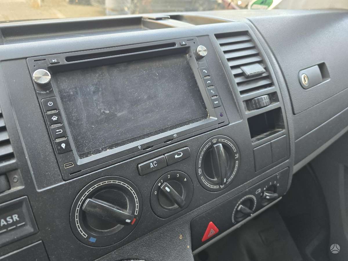 Volkswagen Transporter 2005 — photo 12