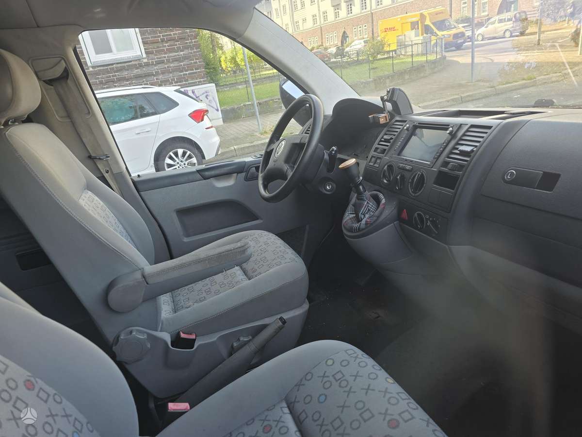 Volkswagen Transporter 2005 — photo 8