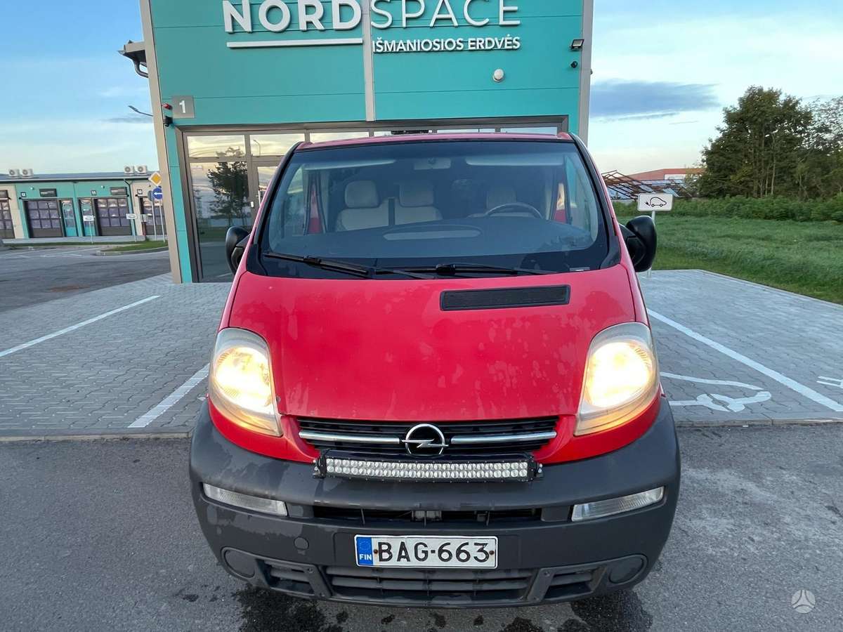 Opel Vivaro 2004 — photo 13